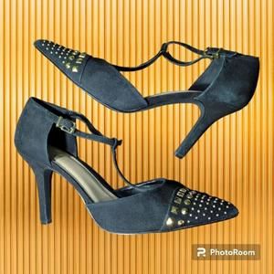 BCBGENERATION Black Heels With Gold Studs Size 8.5